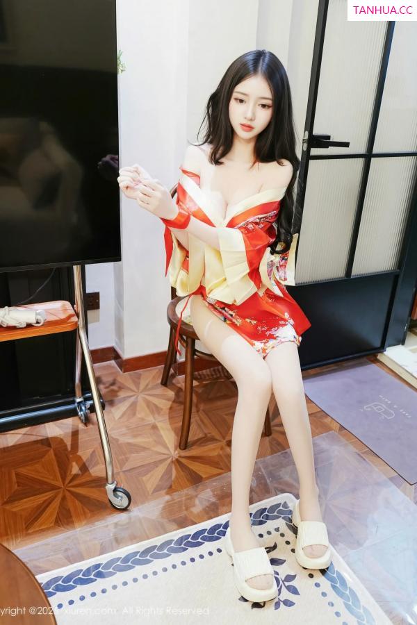   [XiuRen]高清写真图 2025.12.25 No.11155 白小蝶 超薄白丝第6张图片